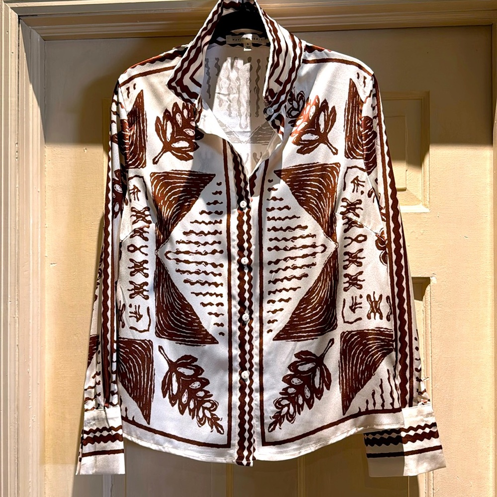 🌸 NEW & Cool Designed Fall Silky Shirt ~ Sz-Sm - Brown & & Cream colors.